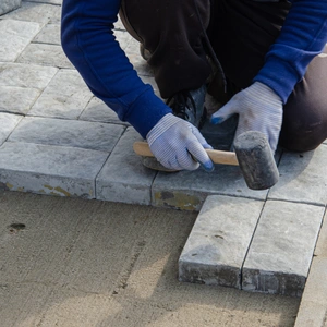 Low-maintenance paver surfaces for Dallas properties