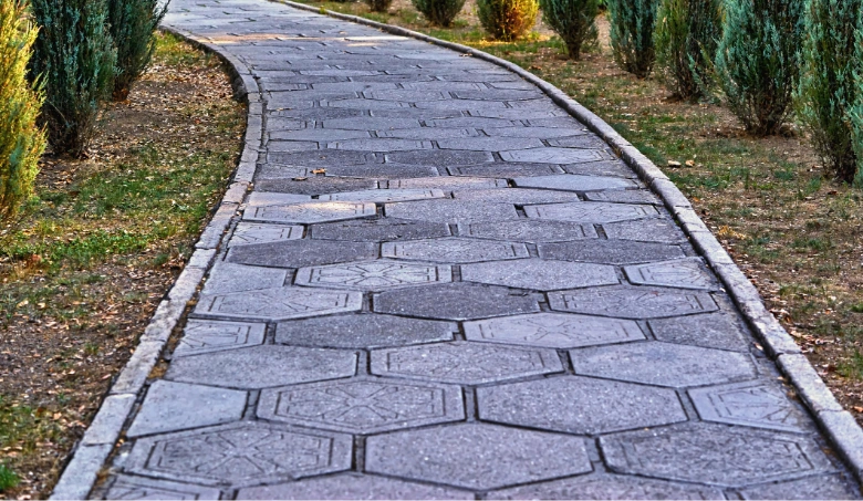 Walkway and pathway paver installation in Dallas